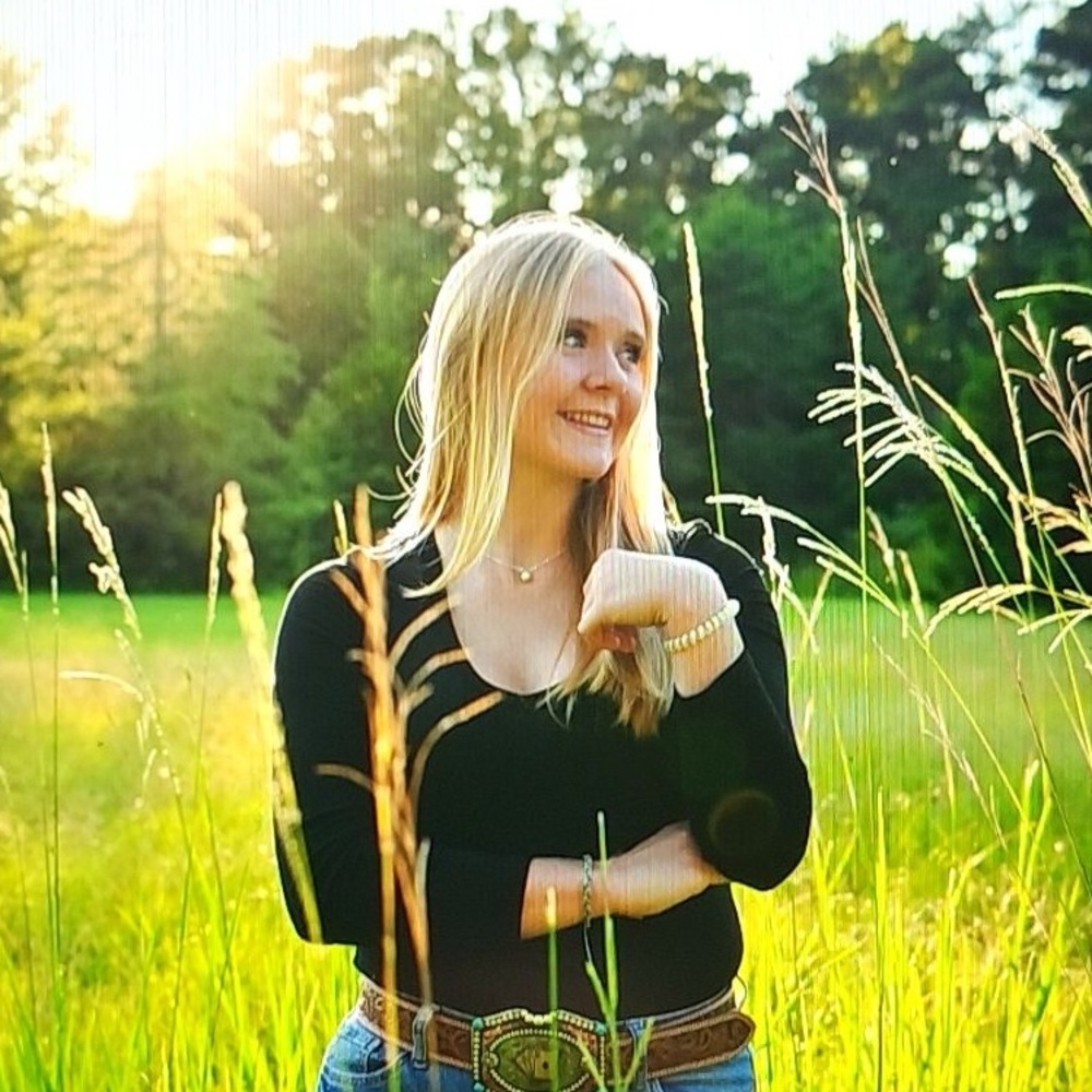 Meet your Posher, Savannah